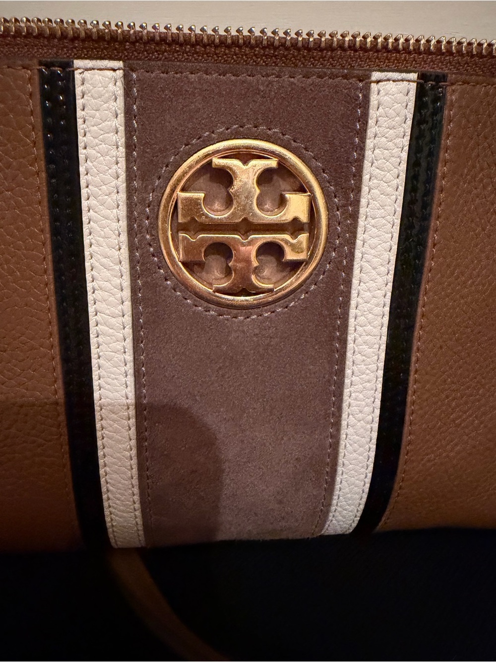 Tory Burch Carson Stripe Suede & Leather Crossbody Clutch - Picture 3 of 5